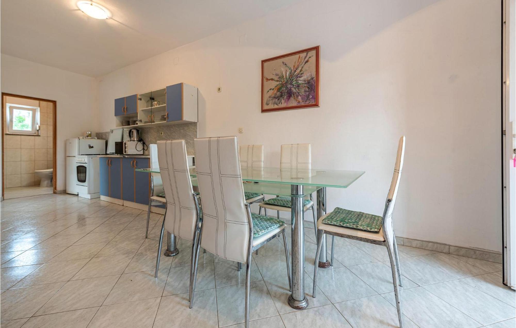 Lovely Apartment In Vir With Kitchen Екстериор снимка