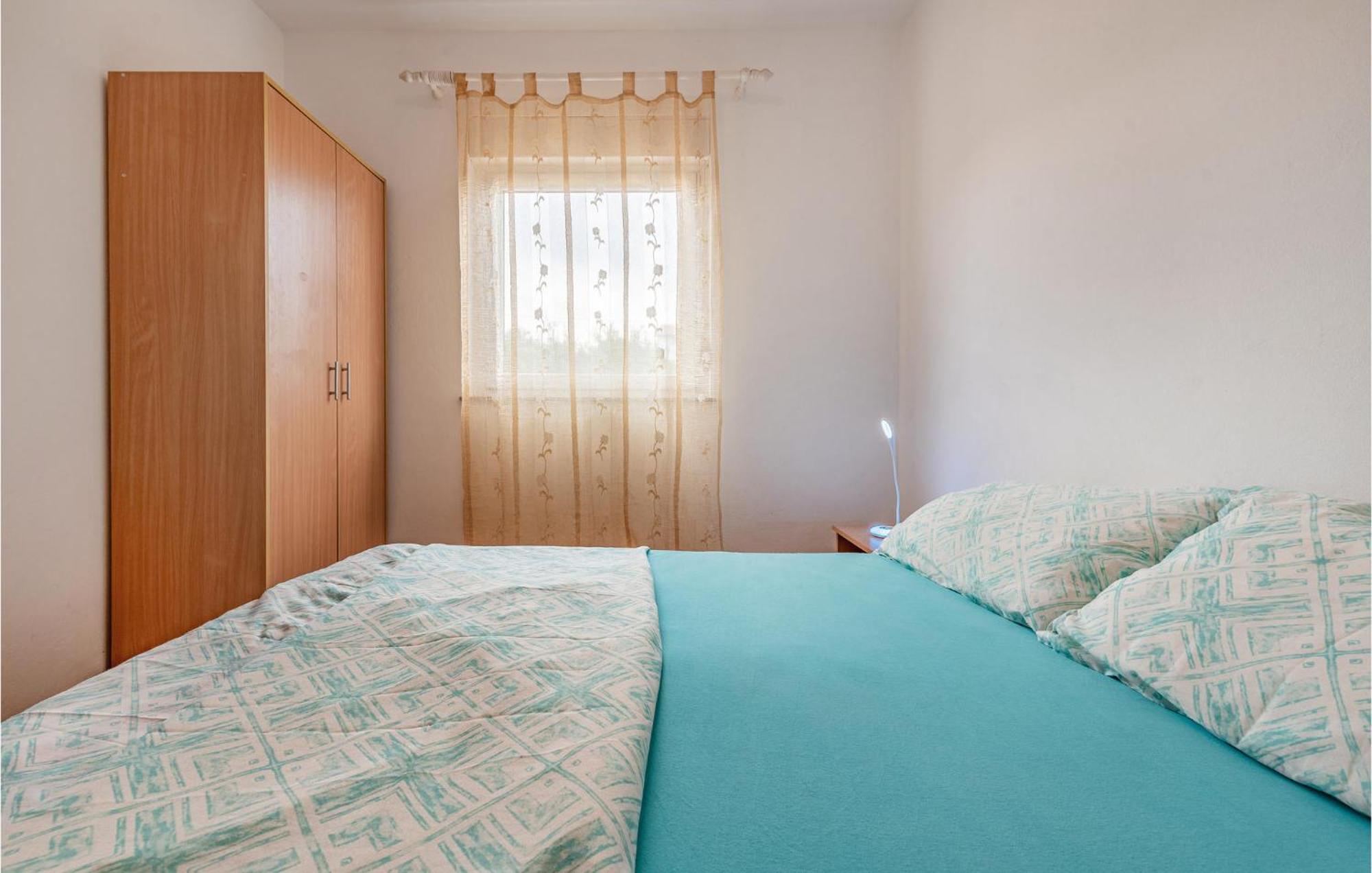 Lovely Apartment In Vir With Kitchen Екстериор снимка