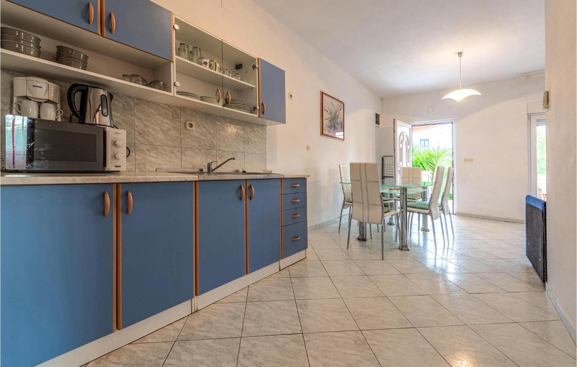 Lovely Apartment In Vir With Kitchen Екстериор снимка